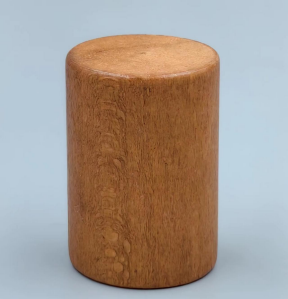 коричневая крышка из бука