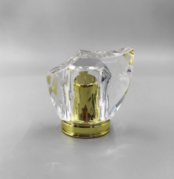 крышка в форме гребня петуха