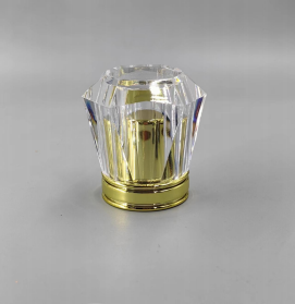 золотистая крышка с плоским верхом